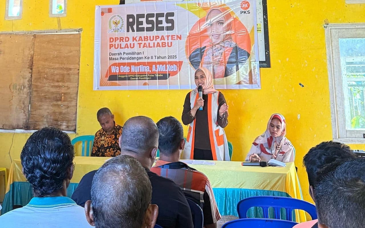 reses-di-3-kecamatan-wa-ode-nurlina-komitmen-perjuangkan-masalah-pendidikan-pertanian-dan-umkm